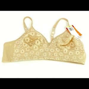 Warner's Daisy Lace Wireless Bra 2009 NWT Nude